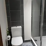 펜션 Modern Town Centre 2 Story 2 Bedroom *