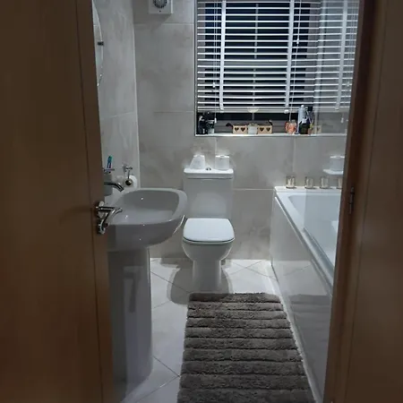 Beautiful 2 Storey In North Yorkshire Town Centre * Northallerton