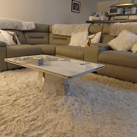 Beautiful 2 Storey In North Yorkshire Town Centre * Northallerton