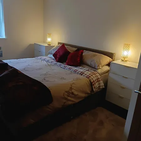 Modern Town Centre 2 Story 2 Bedroom Tatil Evi